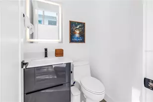 2564 Arlington St, Sarasota, FL 34239 - Photo 10