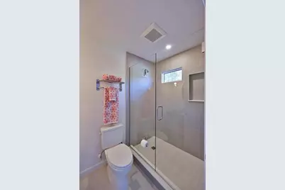 2408 Hillview Street, Sarasota, FL 34239 - Photo 14