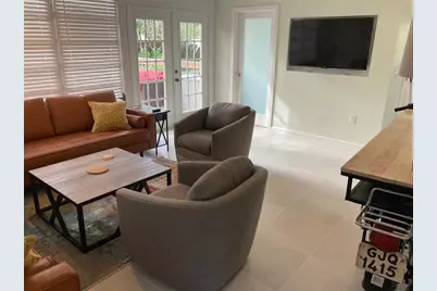 2408 Hillview Street, Sarasota, FL 34239 - Photo 16