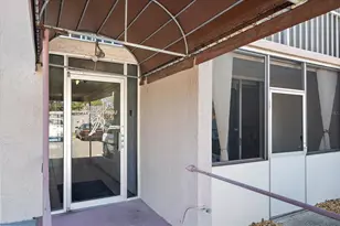 519 Albee Farm Rd, Venice, FL 34285 - Photo 2