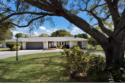 1516 Fox Creek Drive, Sarasota, FL 34240 - Photo 8