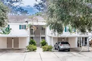 815 Montrose Dr, Venice, FL 34293 - Photo 2