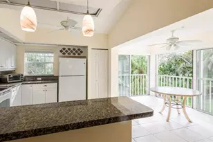 815 Montrose Dr, Venice, FL 34293 - Photo 10