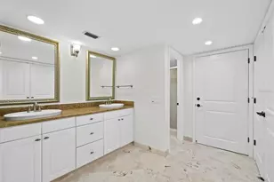 2055 Gulf of Mexico Dr, Longboat Key, FL 34228 - Photo 18