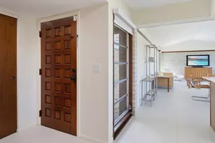 5669 America Dr, Sarasota, FL 34231 - Photo 6