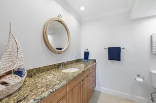 1200 E Peppertree Ln, Sarasota, FL 34242 - Photo 24