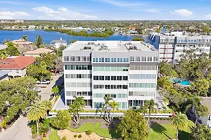 1200 E Peppertree Ln, Sarasota, FL 34242 - Photo 4