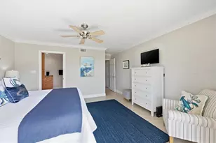 1200 E Peppertree Ln, Sarasota, FL 34242 - Photo 24