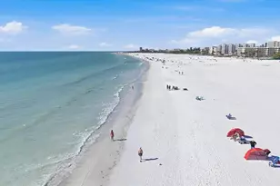 1200 E Peppertree Ln, Sarasota, FL 34242 - Photo 56