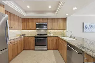 1200 E Peppertree Ln, Sarasota, FL 34242 - Photo 12