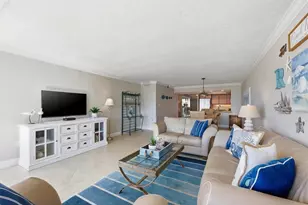 1200 E Peppertree Ln, Sarasota, FL 34242 - Photo 14