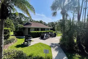 918 La Costa Cir, Sarasota, FL 34237 - Photo 26