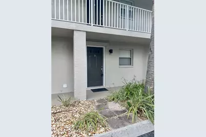 918 La Costa Circle #3, Sarasota, FL 34237 - Photo 2