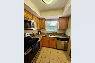 918 La Costa Circle #3, Sarasota, FL 34237 - Photo 4