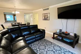 918 La Costa Cir, Sarasota, FL 34237 - Photo 6