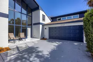 4760 Meredith Ln, Sarasota, FL 34241 - Photo 4