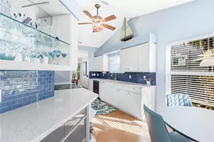 288 Woods Point Rd, Osprey, FL 34229 - Photo 12