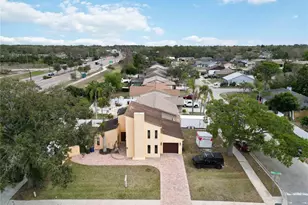 6515 Mauna Loa Blvd, Sarasota, FL 34241 - Photo 38