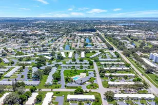 4105 35th Ave W, Bradenton, FL 34205 - Photo 2