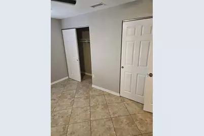 2744 Hidden Lake Boulevard #C, Sarasota, FL 34237 - Photo 4