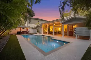 1920 Wisteria St, Sarasota, FL 34239 - Photo 12