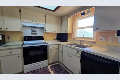 4628 Ashberry Drive, Sarasota, FL 34234 - Photo 6