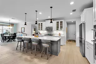 5649 Long Shore Loop, Sarasota, FL 34238 - Photo 6