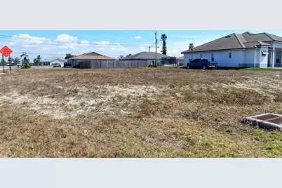 1117 NE 7th Place, Cape Coral, FL 33909 - Photo 10