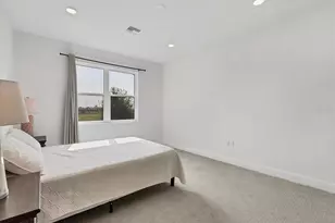 1027 Waterline Ct, Sarasota, FL 34240 - Photo 12