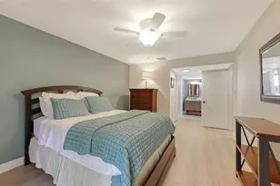 1687 Brookhouse Cir, Sarasota, FL 34231 - Photo 16