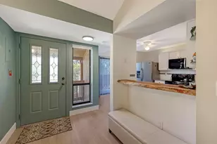 1687 Brookhouse Cir, Sarasota, FL 34231 - Photo 4