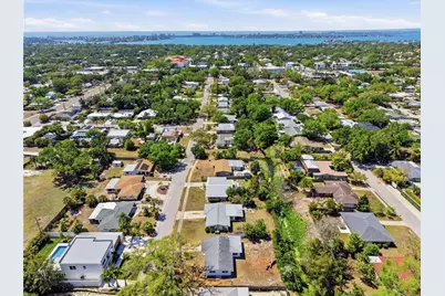 2227 Grove Street, Sarasota, FL 34239 - Photo 30