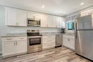 6033 34th Street W, Bradenton, FL 34210 - Photo 4