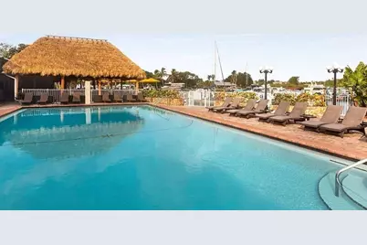 7150 N Tamiami Trail #S-623, Sarasota, FL 34243 - Photo 12