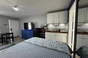 7150 N Tamiami Trl, Sarasota, FL 34243 - Photo 6