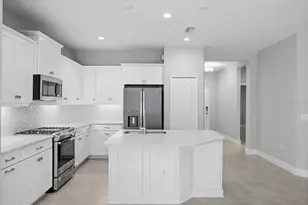 4338 Tamarind Pl, Bradenton, FL 34203 - Photo 8