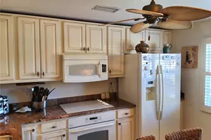 3502 57th Ave Cir W, Bradenton, FL 34210 - Photo 6