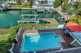 605 North Point Dr, Holmes Beach, FL 34217 - Photo 80