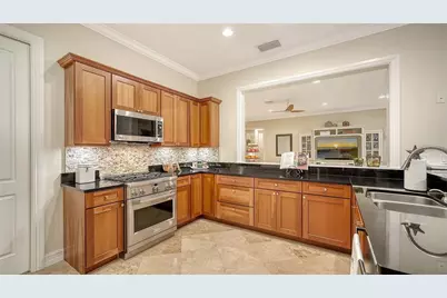605 N Point Drive, Holmes Beach, FL 34217 - Photo 34