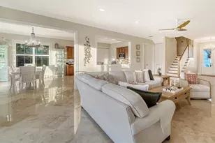 605 North Point Dr, Holmes Beach, FL 34217 - Photo 18