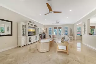 605 North Point Dr, Holmes Beach, FL 34217 - Photo 16