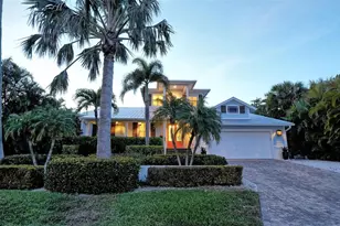 605 North Point Dr, Holmes Beach, FL 34217 - Photo 90