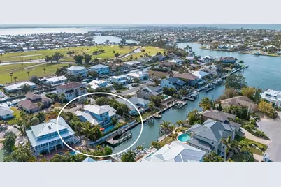 605 N Point Drive, Holmes Beach, FL 34217 - Photo 90