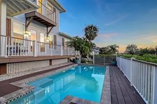 605 North Point Dr, Holmes Beach, FL 34217 - Photo 74