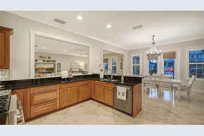 605 N Point Drive, Holmes Beach, FL 34217 - Photo 36