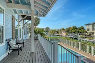 605 North Point Dr, Holmes Beach, FL 34217 - Photo 32