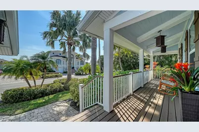 605 N Point Drive, Holmes Beach, FL 34217 - Photo 6