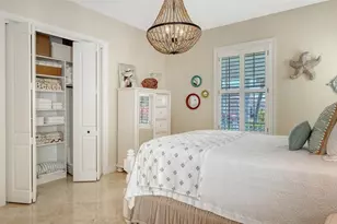 605 North Point Dr, Holmes Beach, FL 34217 - Photo 54