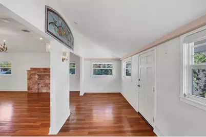 1716 10th Way, Sarasota, FL 34236 - Photo 4