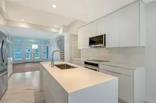 940 Alameda Way, Sarasota, FL 34234 - Photo 10